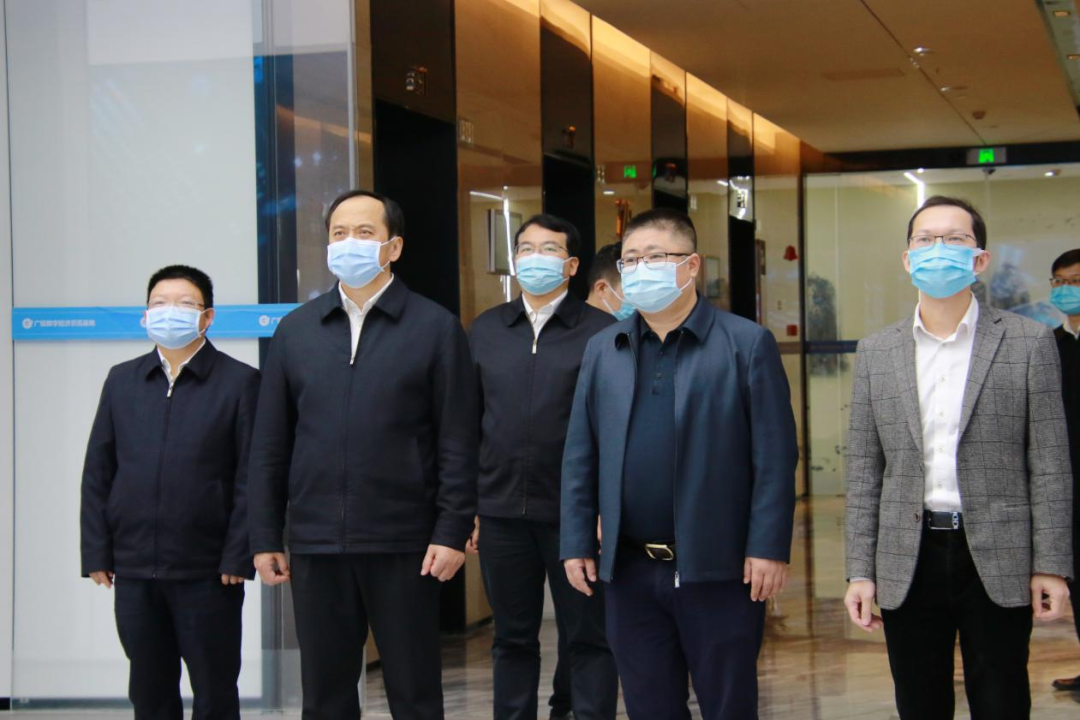 自治区副主席许显辉到数字广西集团调研